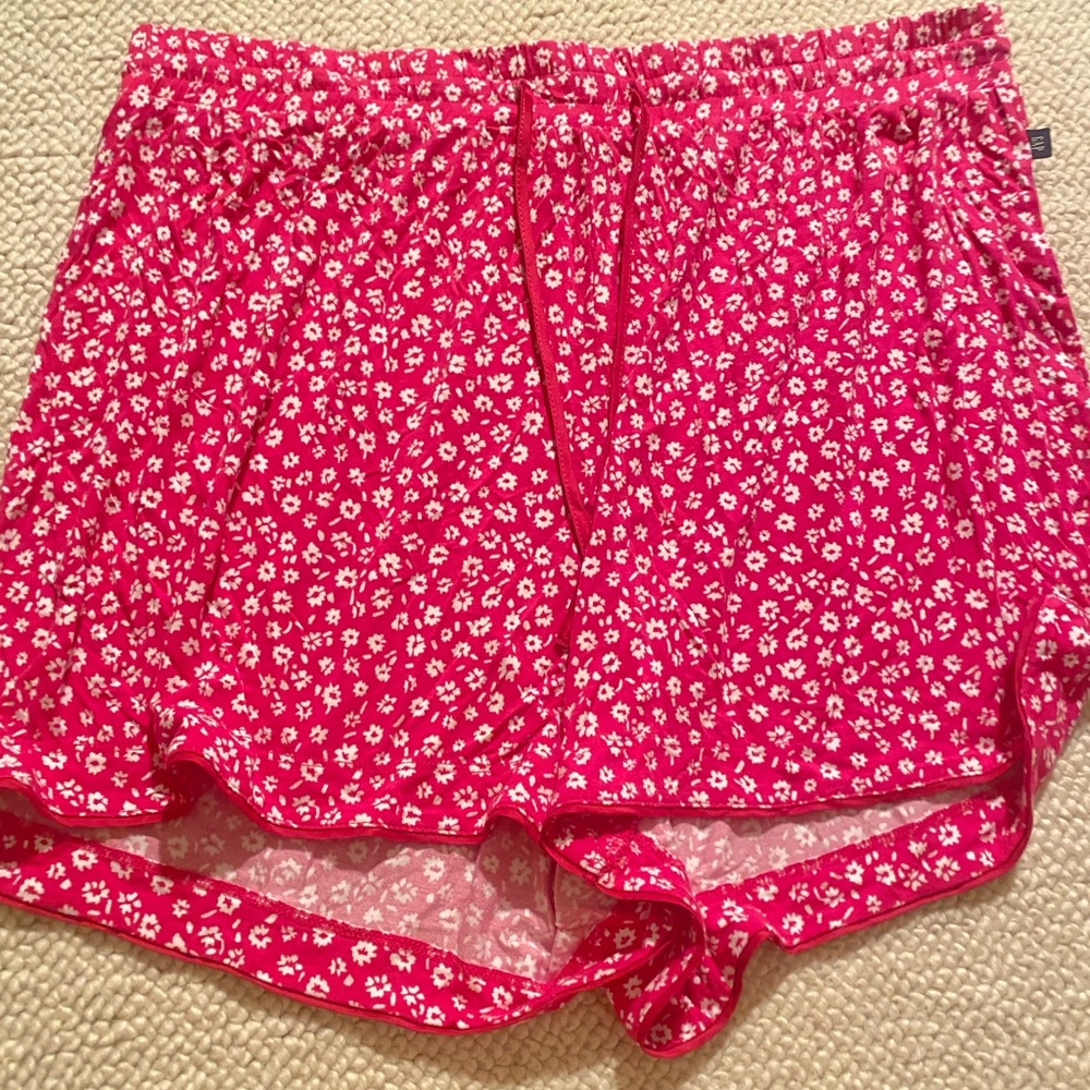 gap shorts